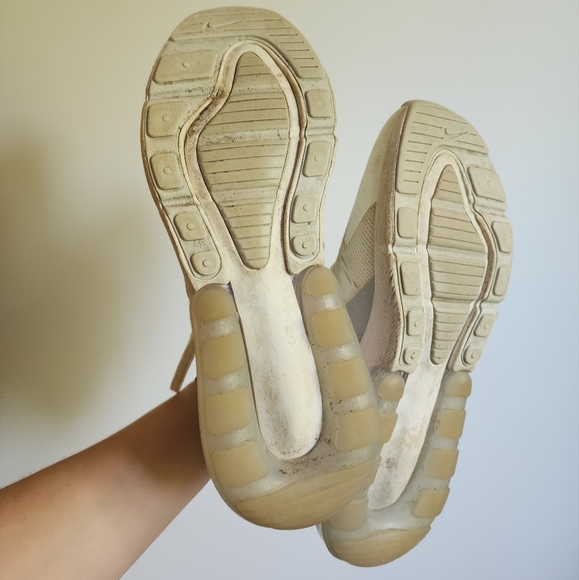 Nike Air Max 270 - Picture 3 of 6